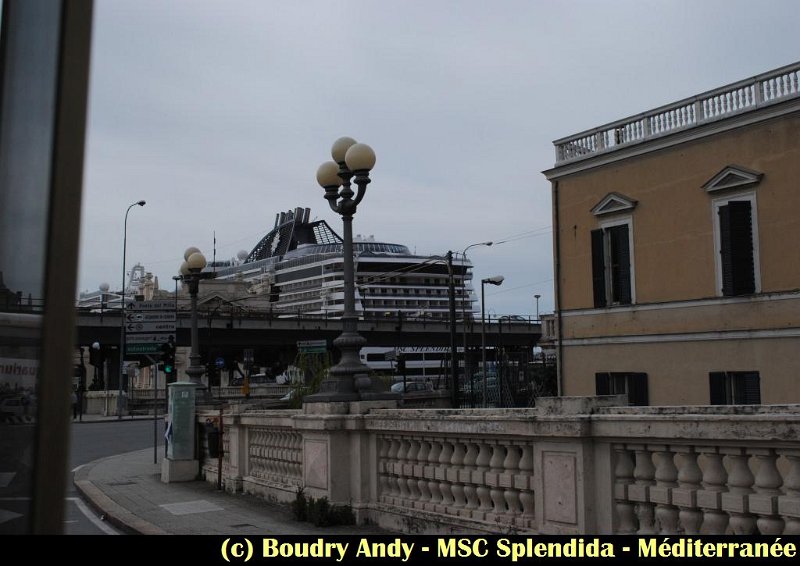 MSC Splendida - Genes (104).jpg